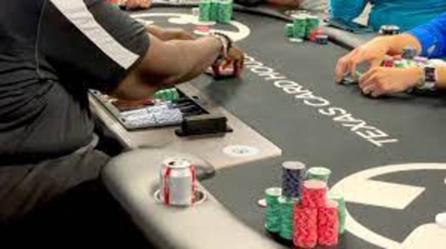Are poker rooms legal in Texas?